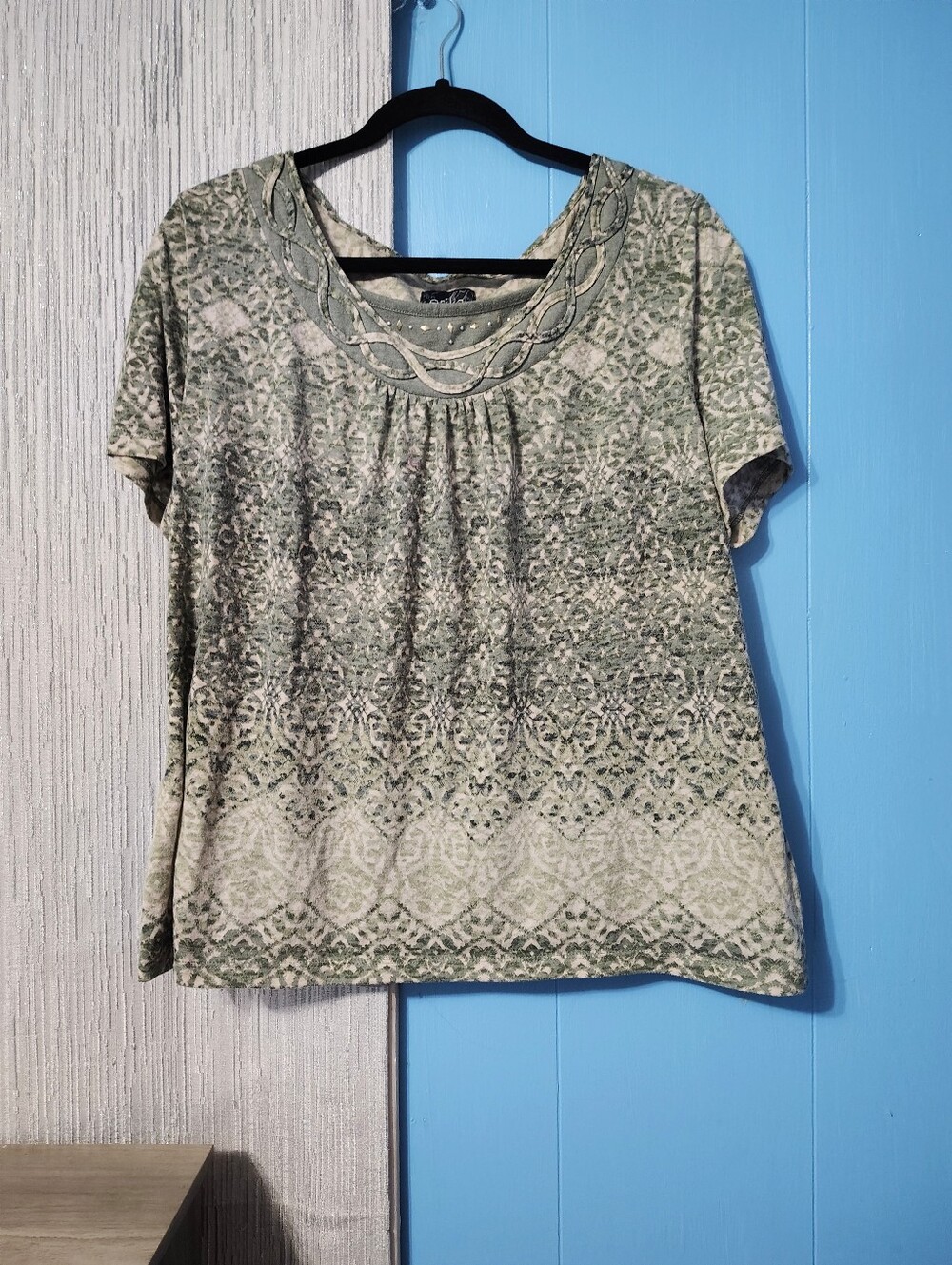 Erika Green Patterned Short Sleeve Top